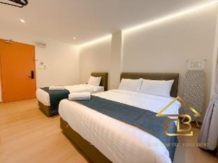 Private Triple Room @ Ipoh Town Bathroom, TV &Wifi Vacation rental in Ipoh