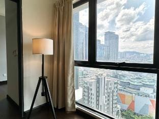 Sunway Velocity KL, 100m to MRT, Clean & Cozy 4PAX Vacation rental in Federal Territory of Kuala Lumpur