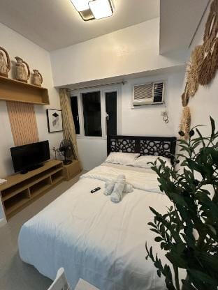 the Beacon Makati - Cozy Unit-10th flr-near NAIA Vacation rental in Pasay