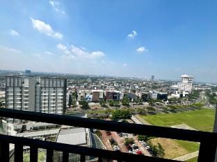 StaySpacious ATRIA Cozy Studio near Mall SMS Vacation rental in West Java