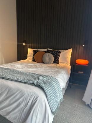 Snug Plug at Mivela Vacation rental in Cebu City