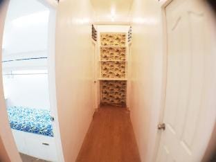 Ground Level Solo Bedroom with Aircon Vacation rental in Pasay