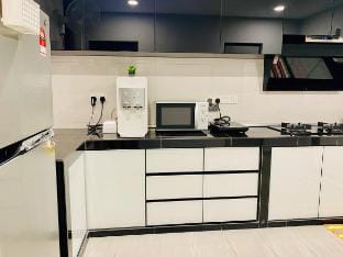 Entire Home ~4BR~ 7 Beds~10 Pax~ Batu Pahat Town Vacation rental in Johor