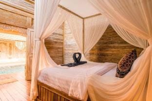 Canggu Paradise:Private House/Room Lotus near Pool Vacation rental in North Kuta