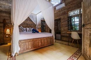 Canggu Paradise:Private House/Room Apple near Pool Vacation rental in North Kuta
