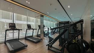 Modern Gold Accents Studio in JVC with Balcony Vacation rental in Dubai