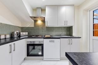 West London 3BR House w/ Garden + Parking | Gilpin Cres Vacation rental in Twickenham