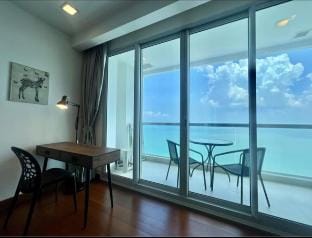 The Palm Wongamat Floor 25 Vacation rental in Pattaya City