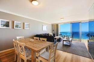 Ocean View Escape –33rd Floor– Chevron Renaissance Vacation rental in Surfers Paradise