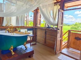 Fieldlight & Pool Villa·  RiceView 2debroom (云上稻影） Vacation rental in Thailand