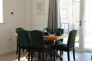 Spacious House | Private Parking | O2 Academy Vacation rental in Birmingham
