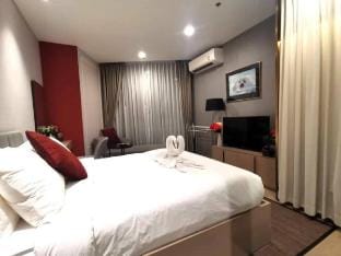 Studio Sky Pool@Edge Central Pattaya A6 Vacation rental in Pattaya City