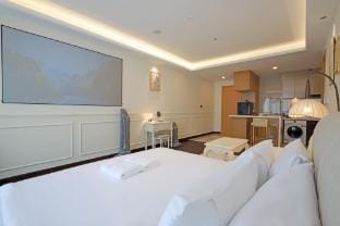 RNF Luxury Romatic @Themed Surround Sound Cinema  Vacation rental in Johor Bahru