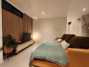 Be Cozy Silom 2BR 1-min to BTS & MRT Vacation rental in Bangkok