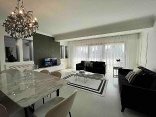 Modern 3-Bedrooms Family Flat with AC & Heating Vacation rental in Istanbul