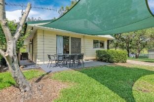 Top Cottage Vacation rental in Broke