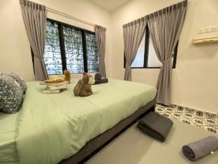 Ruma Junction 3BR 10 Pax - Karaok/FREE NetFlix/BBQ Vacation rental in Malacca
