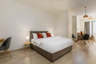 Vivienne by halu!: Deluxe apartment in the center Vacation rental in Thessaloniki