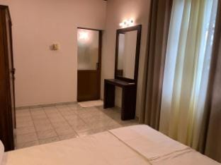 "YOTTA" A Luxury Private Apartment Vacation rental in Western Province