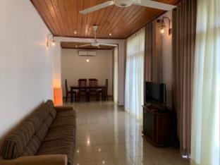 "YOTTA" A Luxury Private Apartment Vacation rental in Western Province