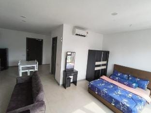 Penang 22 Macalisterz Georgetown Premium 顶楼无边泳池 Vacation rental in George Town