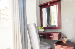 1 Min Walk to Hikkaduwa Beach! Leopard Villa Room Vacation rental in Hikkaduwa
