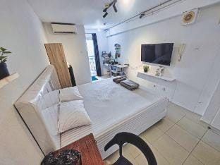 Bassura mall access stylish studio Vacation rental in Jakarta