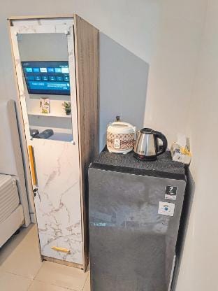 Bassura mall access stylish studio Vacation rental in Jakarta