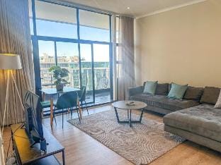 City Views - Designer 2BR-Wifi Vacation rental in Cape Town