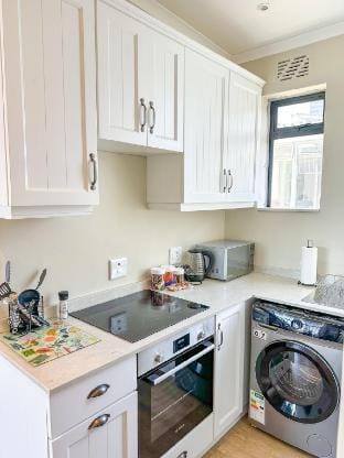 City Views - Designer 2BR-Wifi Vacation rental in Cape Town