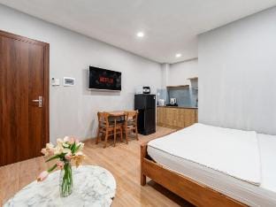 Spacious Studio 30m2 in Le Van Sy Vacation rental in Ho Chi Minh City