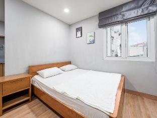 Cozy Studio 25m2 with Window Vacation rental in Ho Chi Minh City