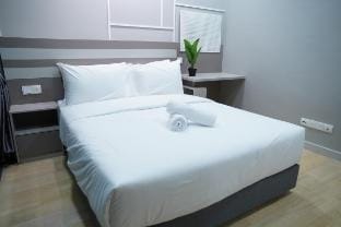 Luxury suites with KLCC view and city view  Vacation rental in Federal Territory of Kuala Lumpur