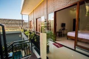 Canggu Ocean House/Blue. By walk to the beach! Vacation rental in North Kuta