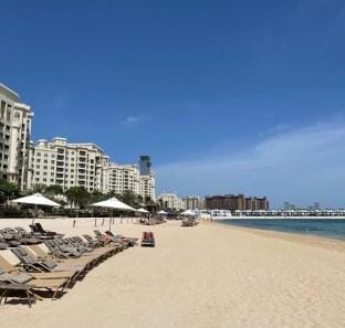 OFFER! 2 BR - Palm Jumeirah w/ Beach Access Vacation rental in Dubai