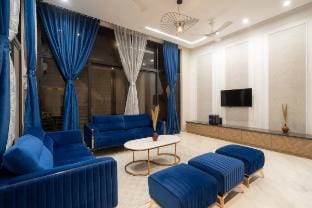 Aaramghar Stays - 4BR Pool Villa Serene Vacation rental in Lonavla