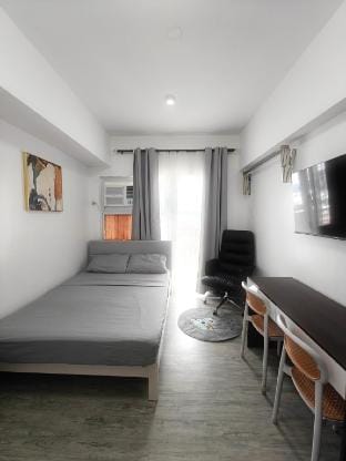 Studio w/ Samal View Near Roxas Vacation rental in Davao City