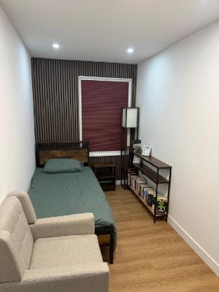Single Room with Shared Kitchen & Bathroom 1 Guest Vacation rental in London Borough of Hackney
