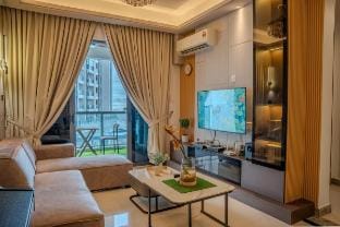 R&F d'Swiss Suite with Mini Bathtub | Arcade Game Vacation rental in Johor Bahru