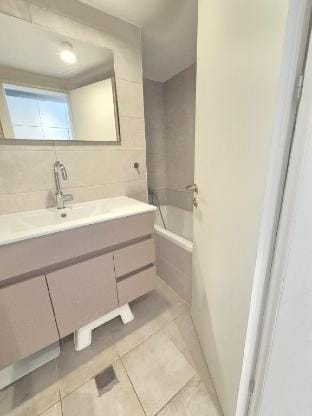 Mesila Park Apartment on the Historic Railway Vacation rental in Jerusalem