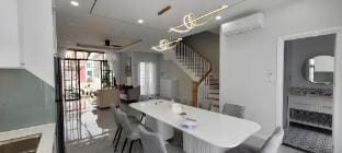 Near the Beach Villa 3bedrooms 15 people novaworld Vacation rental in Phan Thiet