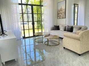 Near the Beach Villa 3bedrooms 15 people novaworld Vacation rental in Phan Thiet