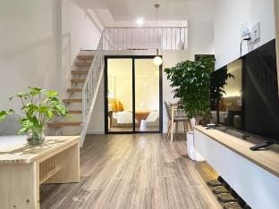 Beachside Duplex • Cozy & Modern • 20% Promo | 102 Vacation rental in Da Nang