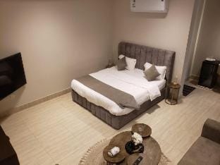 Diyar Studio Cozy  w/Swimming Pool -Al Hamra-107 B Vacation rental in Al Khobar