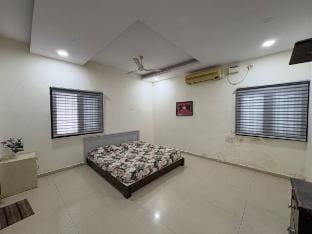 BluePebble Villa Private Pool Retreat by Homeyhuts Farm Stay in Hyderabad