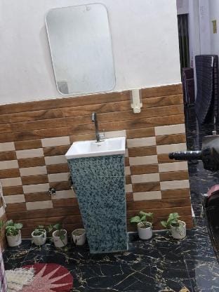 Rekha Divine Dhaam Govind Nagar Krishna Temple  Vacation rental in Uttar Pradesh
