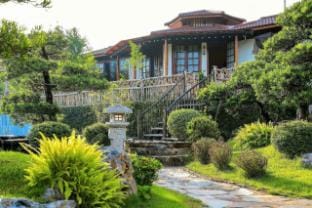 Vipassana Ba Vì Retreat Vacation rental in Laos