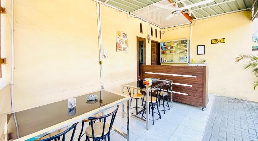 Hotel O Shine Guest House Syariah Hotel in Indonesia
