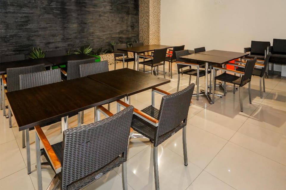 Capital O 93347 Glodok Inn By NAM Near Glodok Plaza Hotel in Jakarta