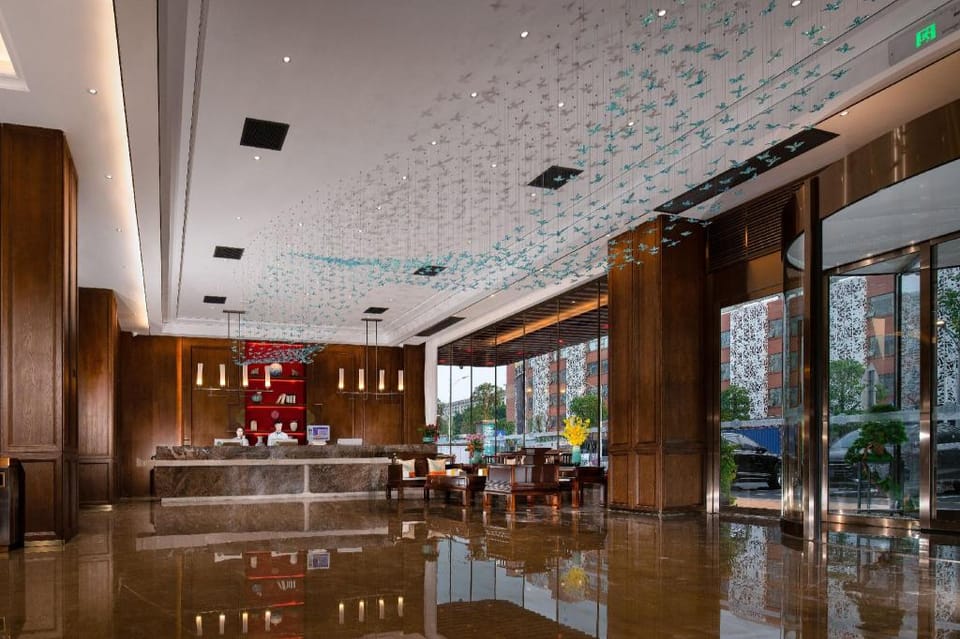 TILL BRIGHT Hotel Shenzhen Bao'an International Airport Gushu Subway Station Hotel in Shenzhen